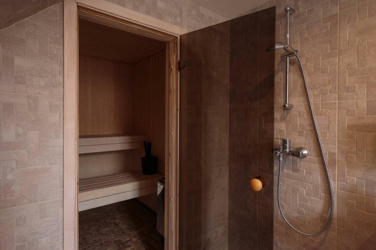 טאלין Luxury Penthouse With Terrace & Sauna In Old Town מראה חיצוני תמונה