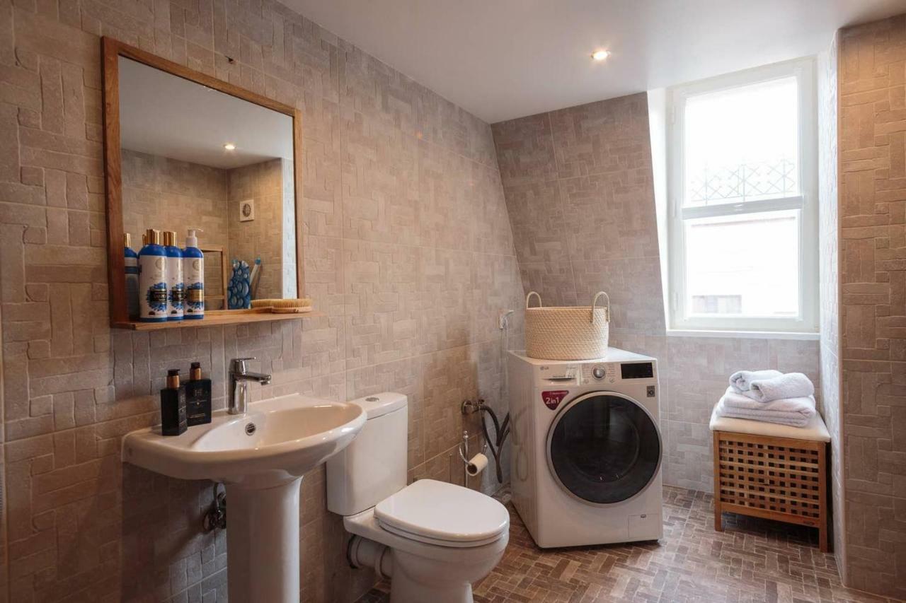 טאלין Luxury Penthouse With Terrace & Sauna In Old Town מראה חיצוני תמונה